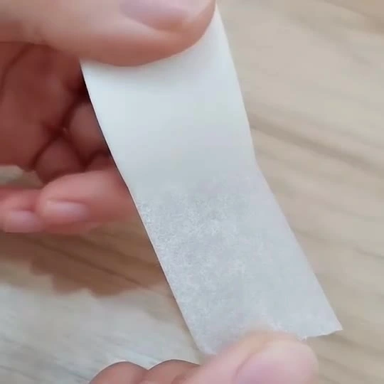 使い捨て白い不織布紙粘着テープまつげエクステンションツール用の微細孔付き医療用まつげテープ