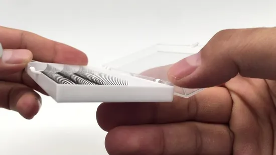 Mengfan 中国最高の自然まつげ製造プレミアムミンクオーバルマットフラットスプリットまつげエクステンションフェアリークラスターまつげエクステンション